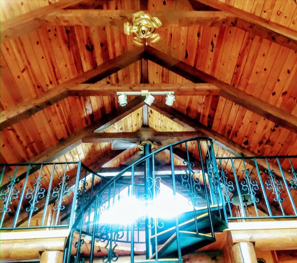 Cherokee Mountain Log Cabins ユリーカ・スプリングス エクステリア 写真
