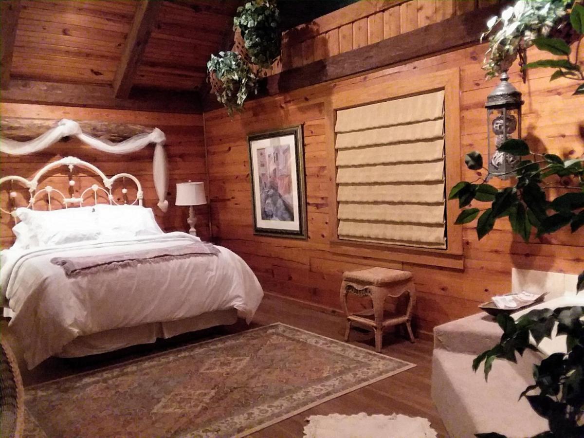 Cherokee Mountain Log Cabins ユリーカ・スプリングス エクステリア 写真