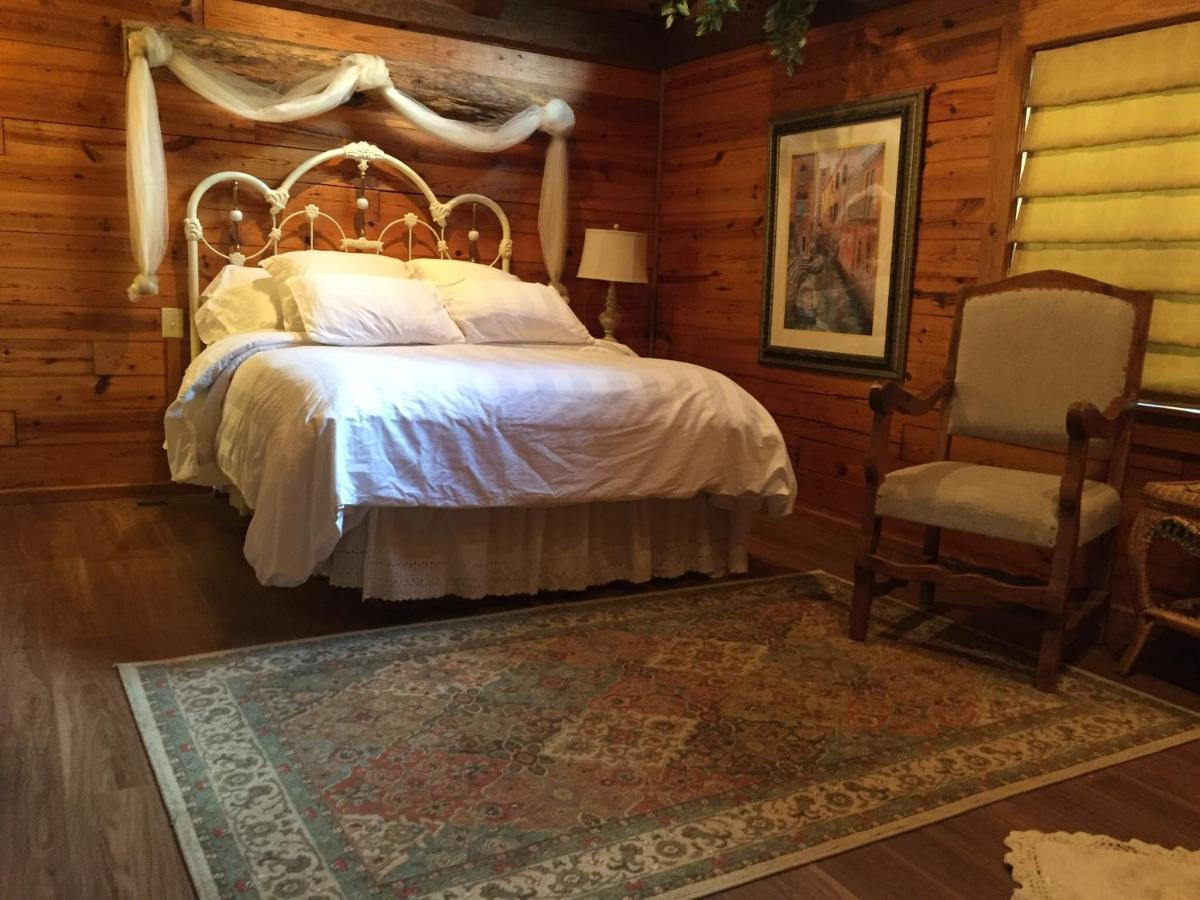 Cherokee Mountain Log Cabins ユリーカ・スプリングス エクステリア 写真